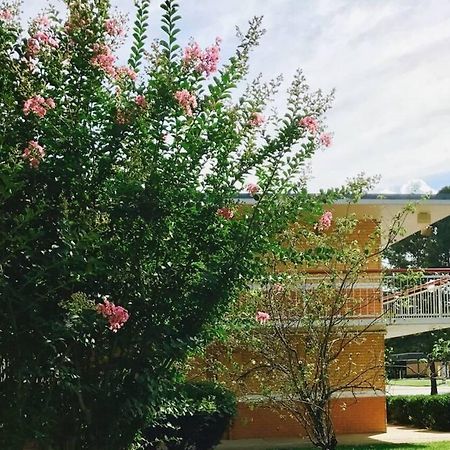 Milan Inn & Suites 외부 사진
